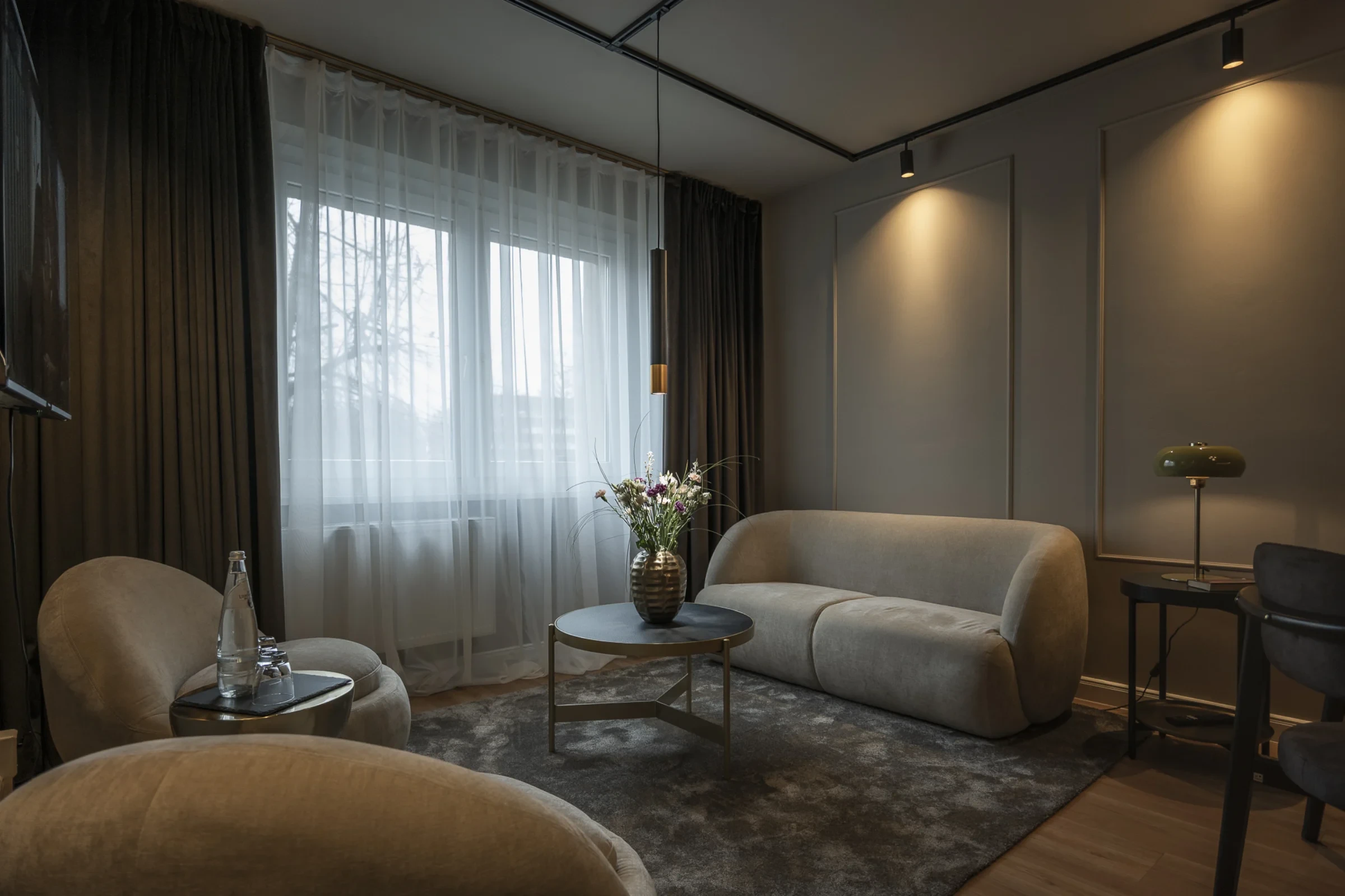 BUSINESS SUITE — Leipzig Suites BUSINESS SUITE Leipzig — Serviced Apartment 69 M²